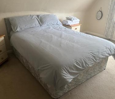 Sleaford House | Large 4 bedroom house