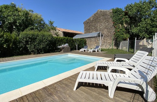 Coutens House | Large 4-star holiday home with swimming pool, onsite bike hire close to Mirepoix