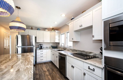 Ocean Bluff-Brant Rock House | Large 5 bdrm Home Near Rexhame Beach!
