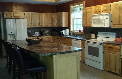 Sinclair House | Large 5 bedroom lake home, sleeps 14