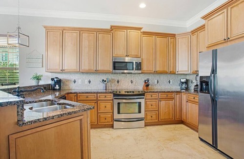 Villa Lago House | Large 5-BR in golf and beach resort - 2 golf carts