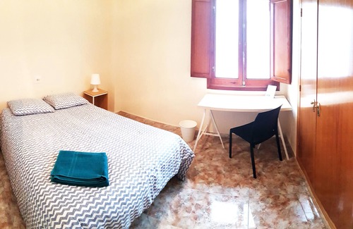El Cabanyal Apartment | Large 7 bedroom apartment close to the beach