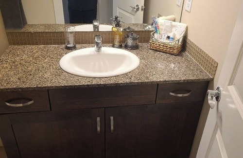 Issaquah House | Large Air Conditioned Newly Carpeted Room in Home with Views