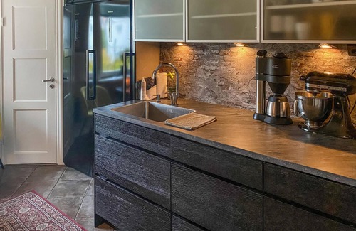 Huskvarna Apartment | Large and chic apartment with personal character, style and charm.