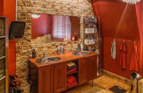 Huskvarna Apartment | Large and chic apartment with personal character, style and charm.
