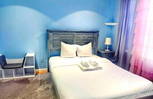 Bayshore Heights Apartment | Large and Cozy Home 3BR 2BA Near SF
