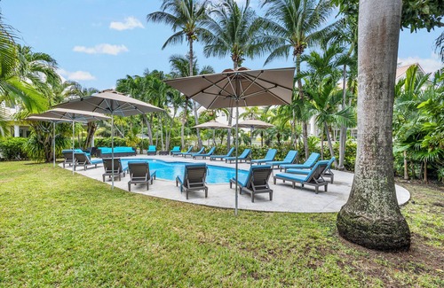 Paradise Island House | Large and Luxurious Unit 6/Spacious/Atlantis - Group/Family