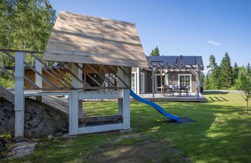 Harryda Villa | Large and newly built family home in Goteborg