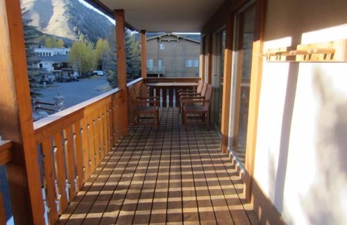 Ketchum Condo | Large and spacious 2 bedroom residence. This is the best location in Ketchum!