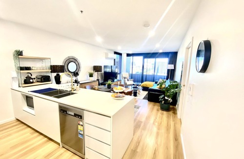 Denman Prospect Apartment | Large and Specious 2br/2ba Apartment