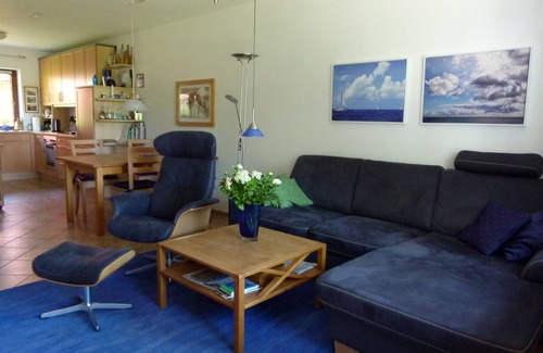 Polchow Apartment | Large apartment with south-facing terrace, garden, wide view of the countryside, close to the beach