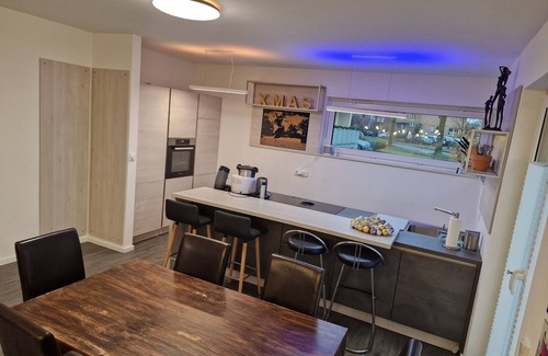 Kernstadt Condo | Large apartment (100MBitWiFi + bathtub + terrace)