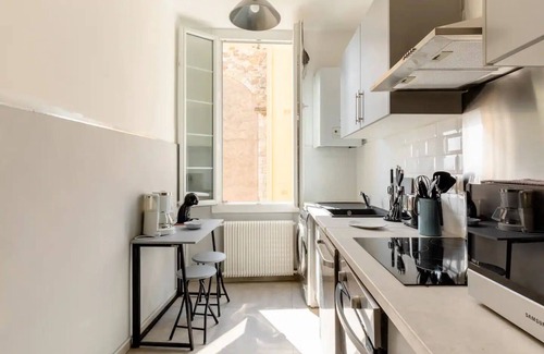 Le Suquet Apartment | Large apartment close to beaches and restaurants, Sea view Le Suquet Calm and central