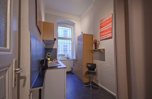 Prenzlauer Berg Apartment | Large Apartment w/two Bathrooms on Quiet Side Street in Prenzlauer Berg