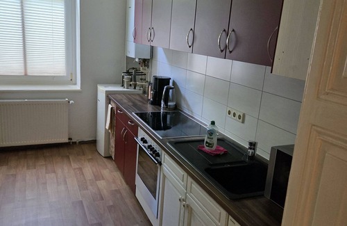 Zeitz Apartment | Large apartment with 3 bedrooms, kitchen and washi