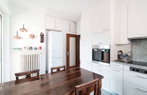Massagno Apartment | Large apartment with lake view terrace (Miravalle Lakeview)