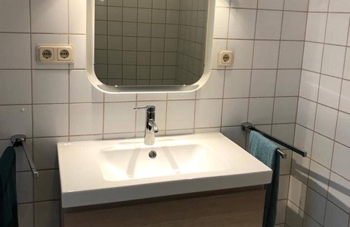 Brake Apartment | Large apartment with terrace on the Weser in Brake