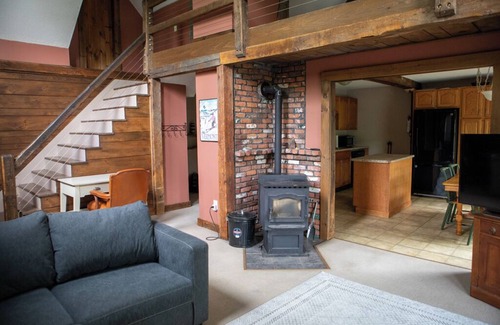 Sunapee Apartment | Large apartment within walking distance to Sunapee Harbor