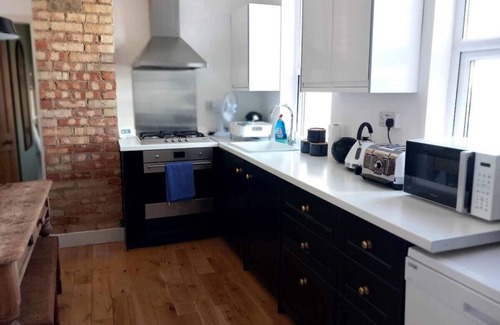Mill Road Apartment | Large Beautiful Luxury Flat City Centre on Mill Rd