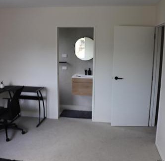Mount Albert House | Large Bedroom with Private Bathroom Plus Shared Kitchen and Amenities