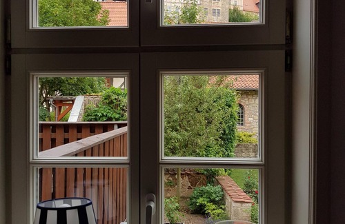 Quedlinburg Apartment | Large, bright apartment in the monument with balcony and a great Schloßblick