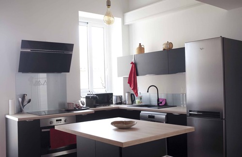 Convention Apartment | Large, bright apartment with terrace in a prime location