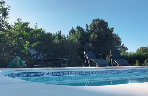 Cenlle Cottage | Large, bright house with two floors, garden and outdoor garage. Termas - wine