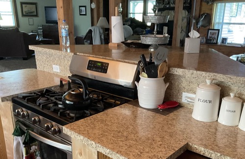 Moorestown Cabin | Large Cabin in The Woods