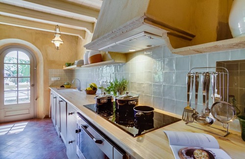 Forallac Villa | LARGE CATALAN FARMHOUSE WITH PRIVATE POOL, CLOSE TO PERATALLADA AND THE COAST