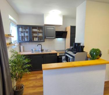 Humboldt - Gremberg Apartment | Large Central Apartment - MODERN & Fully Equipped - near fair