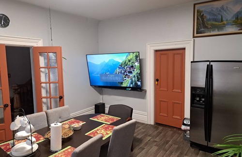 Wiarton House | Large Century home located in Historical town of Wiarton on the Bruce Peninsula
