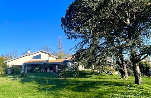 Casteljaloux Villa | Large Charming Villa, Great Comfort, Beautiful Green Setting, Swimming Pool.