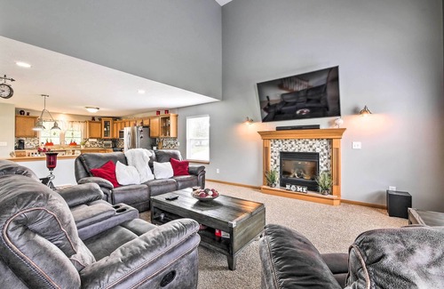 Brook Park House | Large Cleveland Home w/Fire Pit + Backyard!