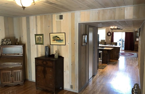 Discovery Bay House | Large Comfortable Waterfront Discovery Bay Home, new dock: up to 18 Guests