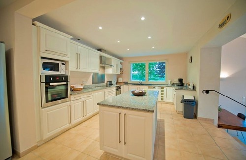 Cuq House | Large, completely renovated country house with swimming pool