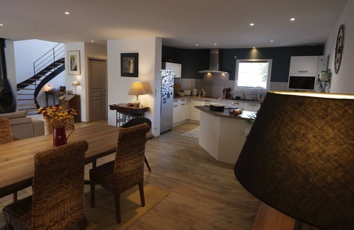 Perigny House | Large contemporary house near the sea