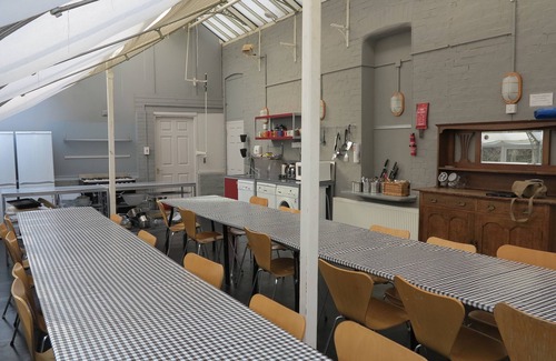 New Forest District Cottage | Large cottage Amazing location! Family group or friends up to 24 people!