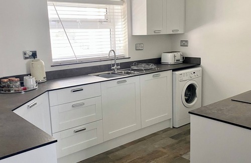Bamber Bridge Cottage | Large cottage modernised with Log burner, sleeps 3, close to motorway networks