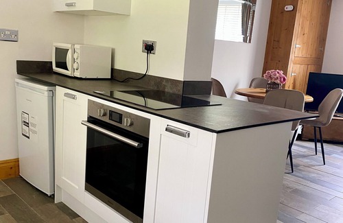 Bamber Bridge Cottage | Large cottage modernised with Log burner, sleeps 3, close to motorway networks