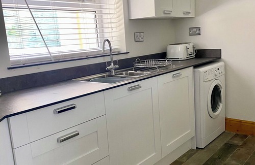 Bamber Bridge Cottage | Large cottage modernised with Log burner, sleeps 3, close to motorway networks