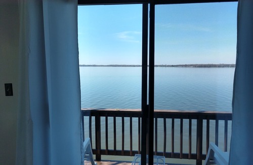 Swanton Cottage | Large Cottage: Private Beach/Stunning Sunsets/Kayaks/Fire Pit