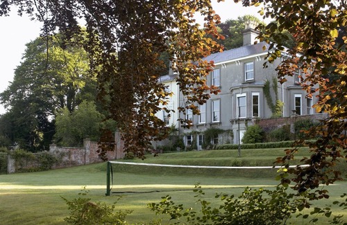 Salisbury House | Large country house sleeps up to 13 on the outskirts of Salisbury