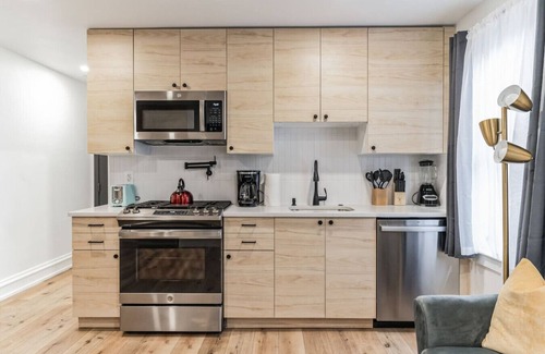 Center City West Apartment | Large & Cozy Center City 1/1