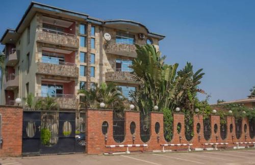 Lubumbashi Cabin | Large Cozy room including free breakfast