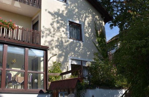 Friedenfels Apartment | Large, cozy vacation apartment 63sqm