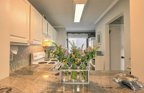 Oceanmarsh Subdivision Villa | Large Deck with Awesome Ocean & Marsh View! Free WiFi! Free Hunting Island pass!