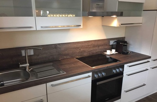 Zschopau Apartment | Large Deluxe Apartment - Golf. intersaxonia