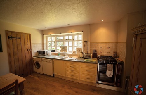 Needingworth House | Large Detached Bungalow and Garden Within Village with pubs and shop