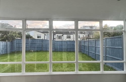 West Finchley House | Large detached house, ideally located for local amenities and public transport