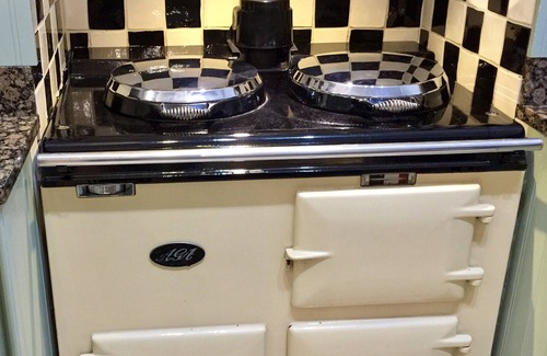 Portsmouth House | Large Detatched Victorian Villa in Southsea - 6 Bed 12 guests - for families